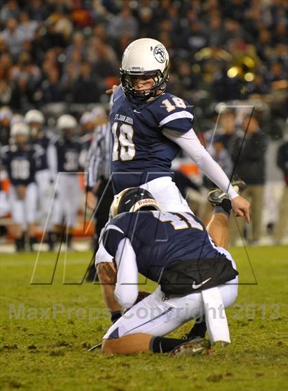 Thumbnail 3 in De La Salle vs. St. John Bosco (CIF State Open Division Final) photogallery.