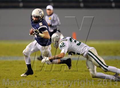 Thumbnail 1 in De La Salle vs. St. John Bosco (CIF State Open Division Final) photogallery.