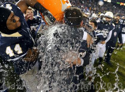 Thumbnail 3 in De La Salle vs. St. John Bosco (CIF State Open Division Final) photogallery.