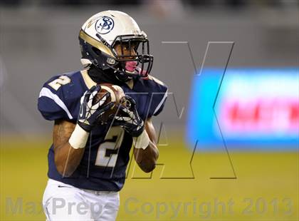 Thumbnail 1 in De La Salle vs. St. John Bosco (CIF State Open Division Final) photogallery.