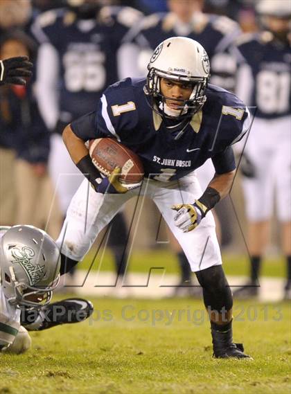 Thumbnail 3 in De La Salle vs. St. John Bosco (CIF State Open Division Final) photogallery.