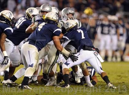 Thumbnail 3 in De La Salle vs. St. John Bosco (CIF State Open Division Final) photogallery.