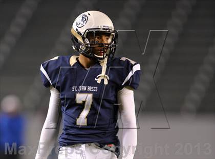 Thumbnail 1 in De La Salle vs. St. John Bosco (CIF State Open Division Final) photogallery.