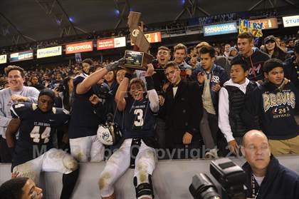 Thumbnail 2 in De La Salle vs. St. John Bosco (CIF State Open Division Final) photogallery.
