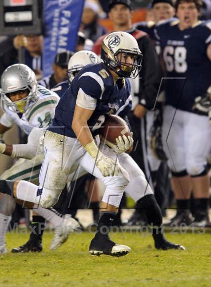Thumbnail 3 in De La Salle vs. St. John Bosco (CIF State Open Division Final) photogallery.