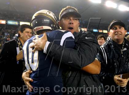 Thumbnail 2 in De La Salle vs. St. John Bosco (CIF State Open Division Final) photogallery.