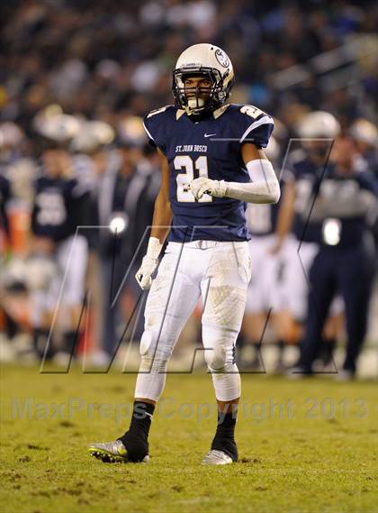 Thumbnail 1 in De La Salle vs. St. John Bosco (CIF State Open Division Final) photogallery.