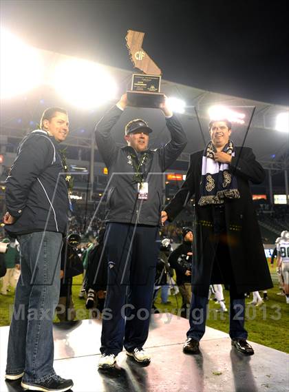 Thumbnail 1 in De La Salle vs. St. John Bosco (CIF State Open Division Final) photogallery.