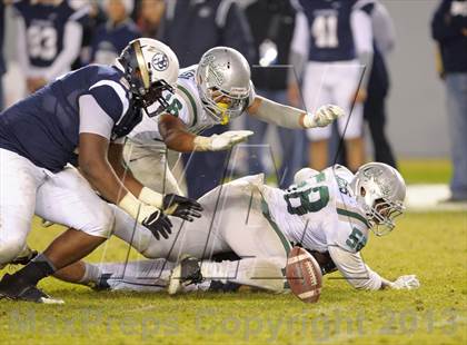 Thumbnail 2 in De La Salle vs. St. John Bosco (CIF State Open Division Final) photogallery.