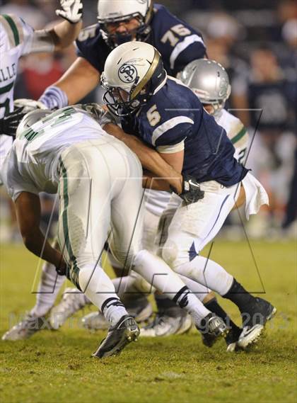 Thumbnail 3 in De La Salle vs. St. John Bosco (CIF State Open Division Final) photogallery.