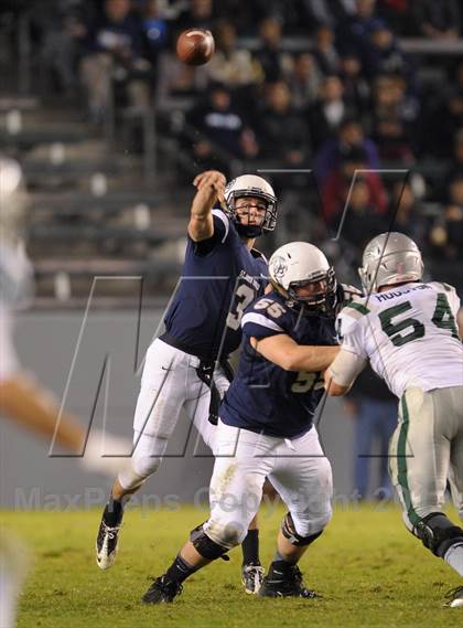 Thumbnail 3 in De La Salle vs. St. John Bosco (CIF State Open Division Final) photogallery.