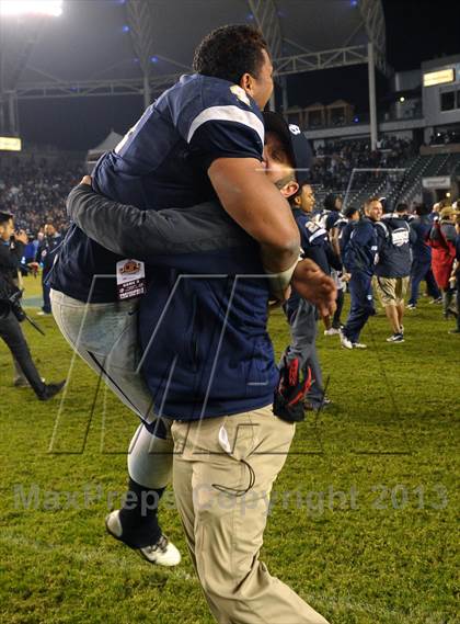 Thumbnail 1 in De La Salle vs. St. John Bosco (CIF State Open Division Final) photogallery.