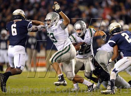 Thumbnail 2 in De La Salle vs. St. John Bosco (CIF State Open Division Final) photogallery.