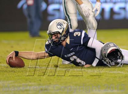 Thumbnail 2 in De La Salle vs. St. John Bosco (CIF State Open Division Final) photogallery.