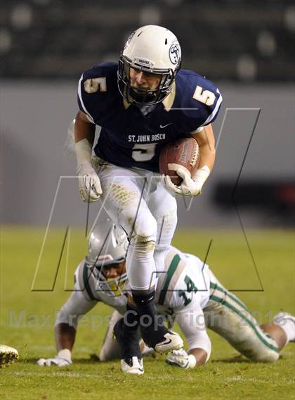 Thumbnail 3 in De La Salle vs. St. John Bosco (CIF State Open Division Final) photogallery.