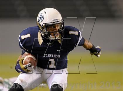 Thumbnail 3 in De La Salle vs. St. John Bosco (CIF State Open Division Final) photogallery.