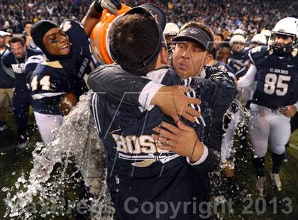 Thumbnail 3 in De La Salle vs. St. John Bosco (CIF State Open Division Final) photogallery.
