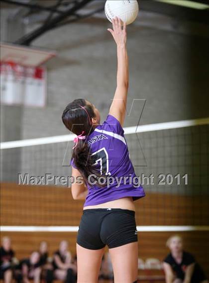 Thumbnail 3 in Shasta @ Foothill photogallery.