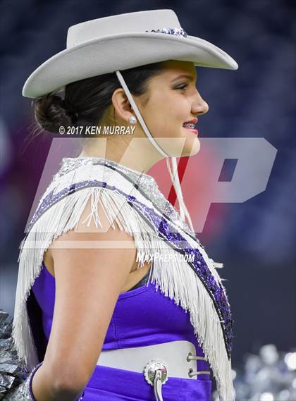 Thumbnail 1 in Foster vs Angleton (UIL 5A D1 Regional Playoff) photogallery.