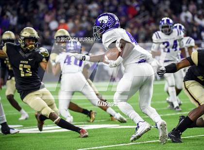 Thumbnail 3 in Foster vs Angleton (UIL 5A D1 Regional Playoff) photogallery.