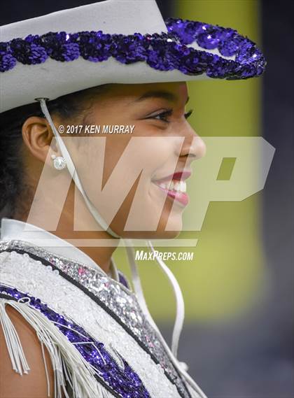 Thumbnail 3 in Foster vs Angleton (UIL 5A D1 Regional Playoff) photogallery.