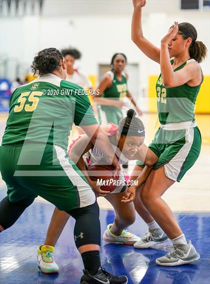 Thumbnail 2 in Saint Mary's vs. St. Patrick-St. Vincent (CIF NCS D4 Final) photogallery.