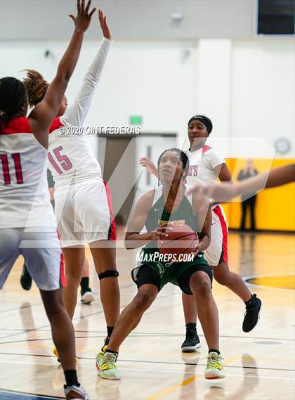 Thumbnail 2 in Saint Mary's vs. St. Patrick-St. Vincent (CIF NCS D4 Final) photogallery.