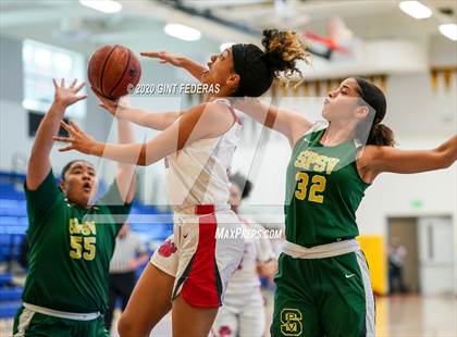 Thumbnail 3 in Saint Mary's vs. St. Patrick-St. Vincent (CIF NCS D4 Final) photogallery.