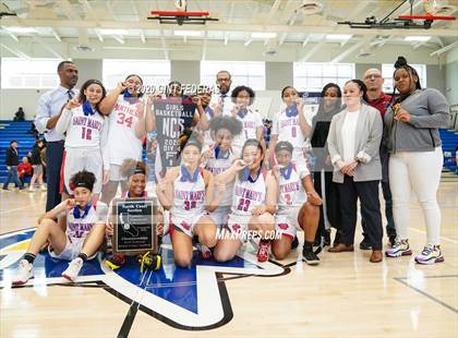 Thumbnail 2 in Saint Mary's vs. St. Patrick-St. Vincent (CIF NCS D4 Final) photogallery.