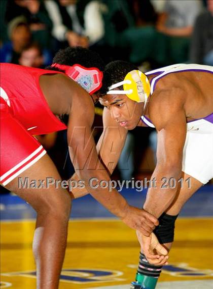 Thumbnail 3 in West Islip Holiday Tournament photogallery.