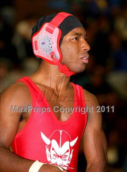 Thumbnail 3 in West Islip Holiday Tournament photogallery.