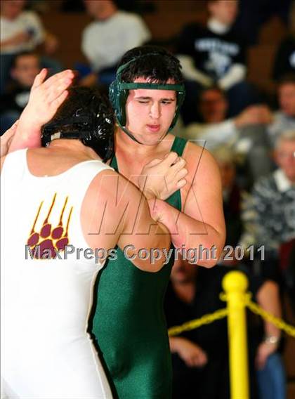 Thumbnail 3 in West Islip Holiday Tournament photogallery.