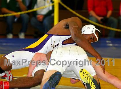 Thumbnail 1 in West Islip Holiday Tournament photogallery.