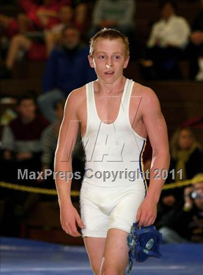 Thumbnail 1 in West Islip Holiday Tournament photogallery.