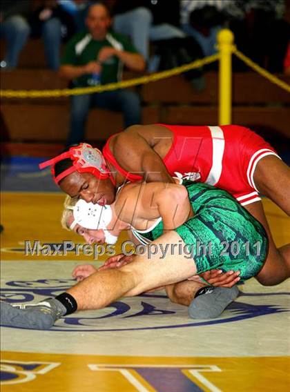 Thumbnail 2 in West Islip Holiday Tournament photogallery.