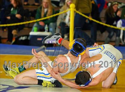 Thumbnail 2 in West Islip Holiday Tournament photogallery.
