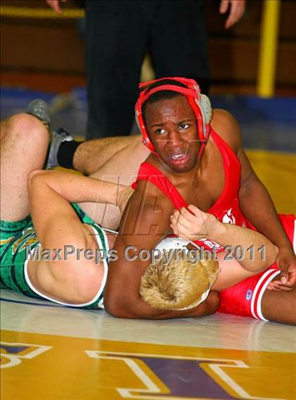 Thumbnail 2 in West Islip Holiday Tournament photogallery.