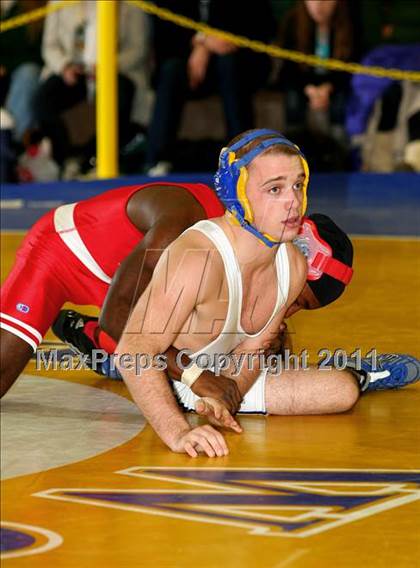 Thumbnail 2 in West Islip Holiday Tournament photogallery.