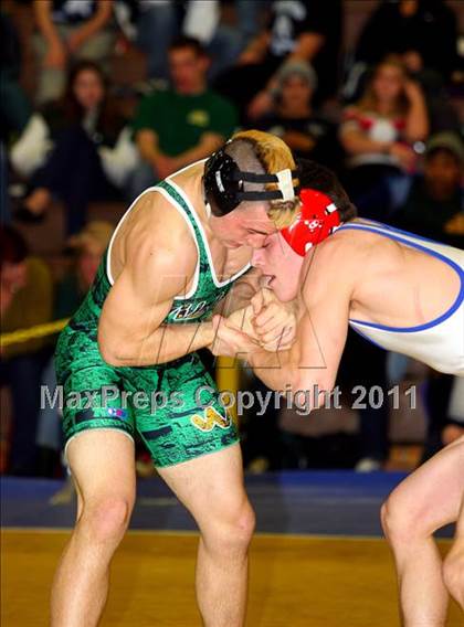 Thumbnail 2 in West Islip Holiday Tournament photogallery.