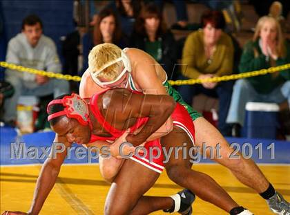 Thumbnail 2 in West Islip Holiday Tournament photogallery.