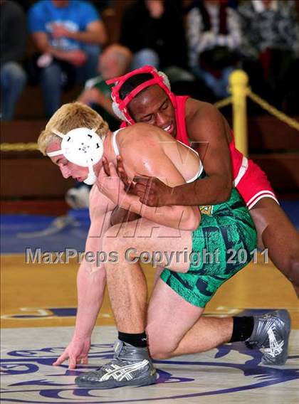 Thumbnail 1 in West Islip Holiday Tournament photogallery.