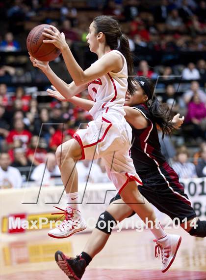 Thumbnail 1 in Lindsay vs Orosi (CIF CS D4 Final) photogallery.