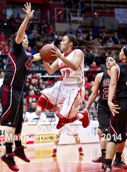 Thumbnail 1 in Lindsay vs Orosi (CIF CS D4 Final) photogallery.