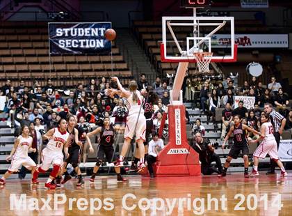 Thumbnail 2 in Lindsay vs Orosi (CIF CS D4 Final) photogallery.