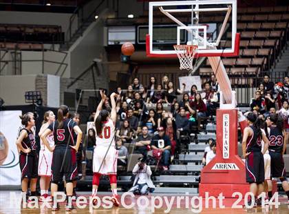 Thumbnail 2 in Lindsay vs Orosi (CIF CS D4 Final) photogallery.