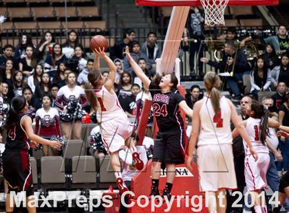 Thumbnail 3 in Lindsay vs Orosi (CIF CS D4 Final) photogallery.
