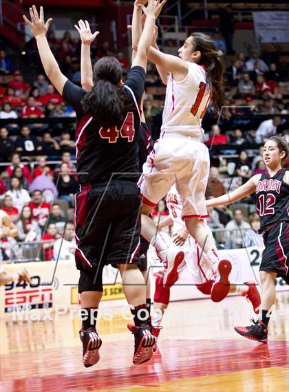 Thumbnail 3 in Lindsay vs Orosi (CIF CS D4 Final) photogallery.