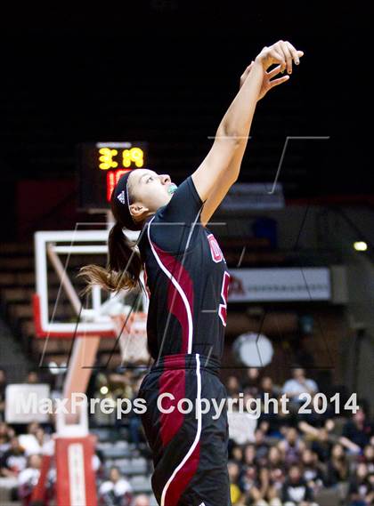 Thumbnail 1 in Lindsay vs Orosi (CIF CS D4 Final) photogallery.