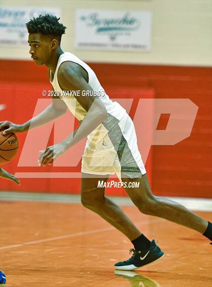Thumbnail 2 in Chapel Hill @ Pleasant Grove (UIL 4A Bi-District Playoff) photogallery.