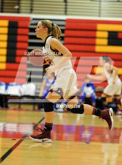 Thumbnail 1 in Los Altos @ JSerra Catholic (CIF-SS 2AA Playoff) photogallery.